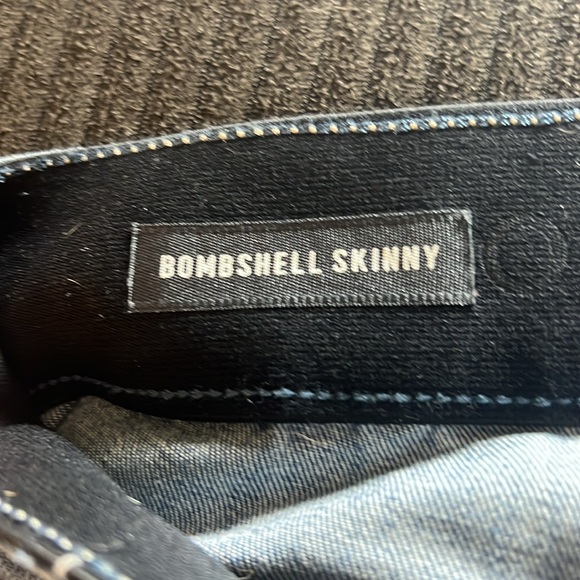 Torrid bombshell skinny jeans size 18R - Picture 3 of 8